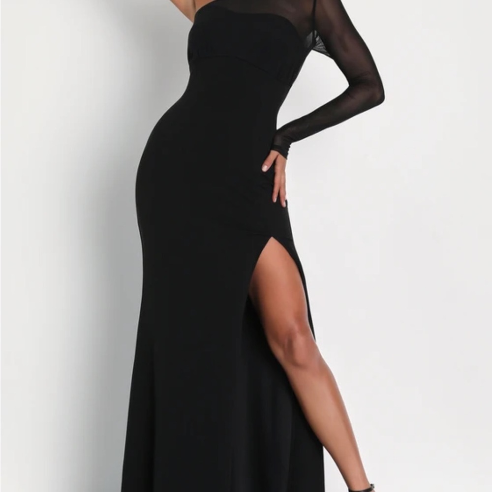 Lulu's Black One-Shoulder Long Sleeve Gown with Slit